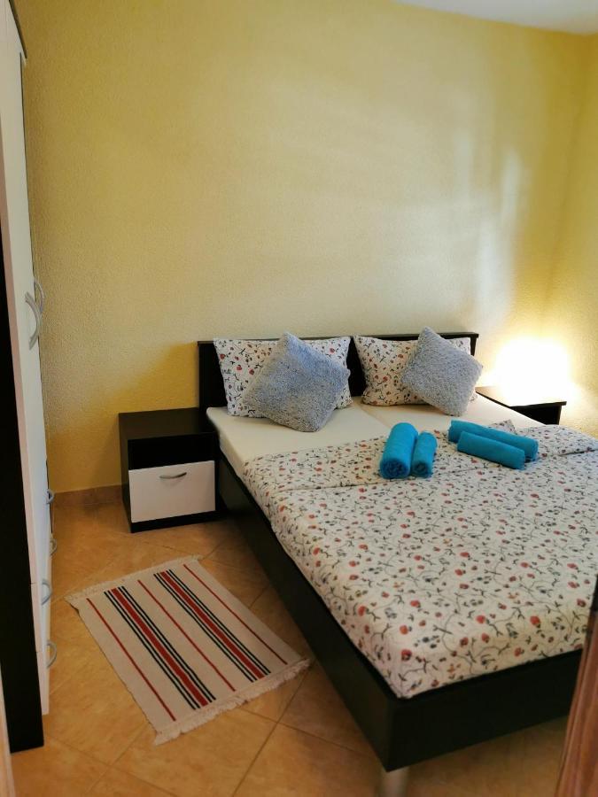 Ivan Apartment Vir